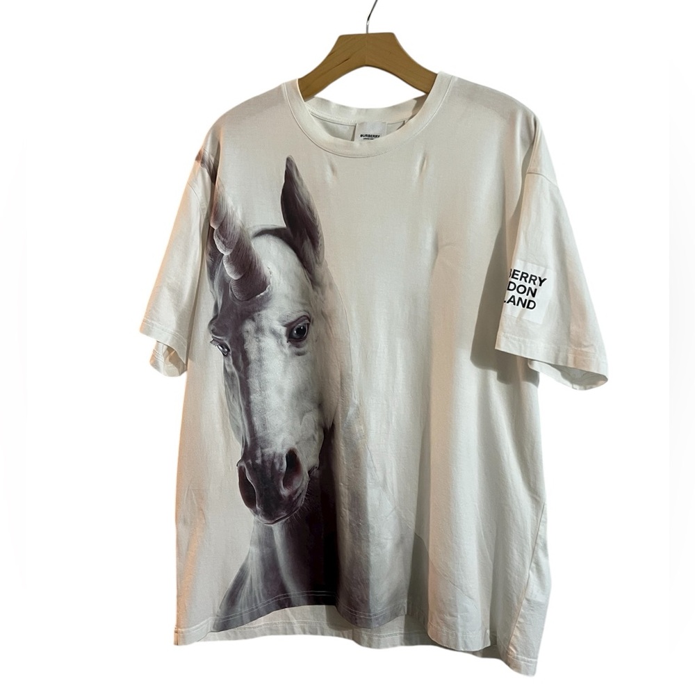 Burberry Graphic T-shirt size Large Unicorn Relaxed fit Crew neck Cotton Jersey